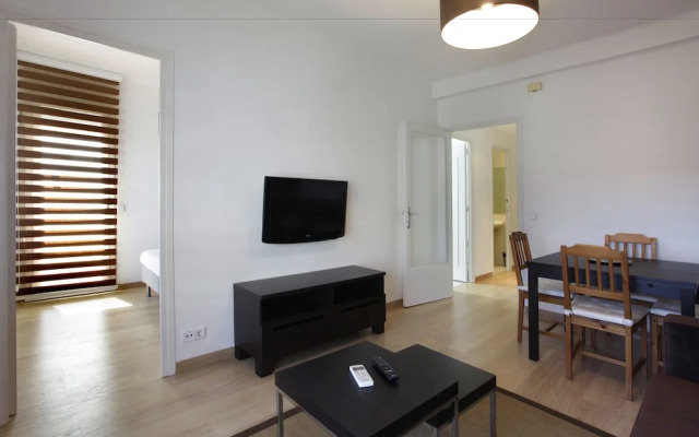 Fisa Rentals Aribau Apartments