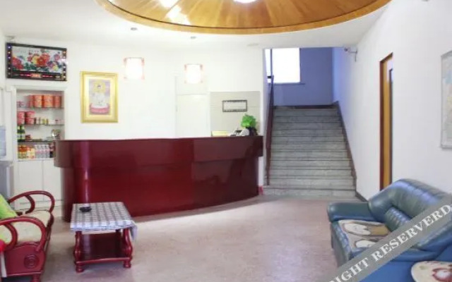 Rongcheng Jiazhou Express Hotel