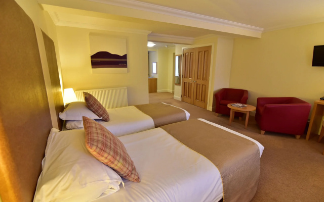 Moness Resort