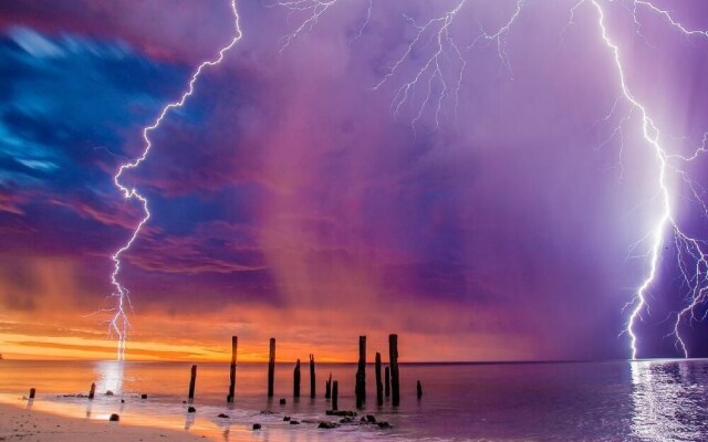Eastern Breeze