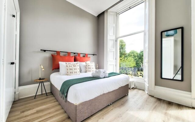 Ainslie Place Luxury Apt In Heart Of The City