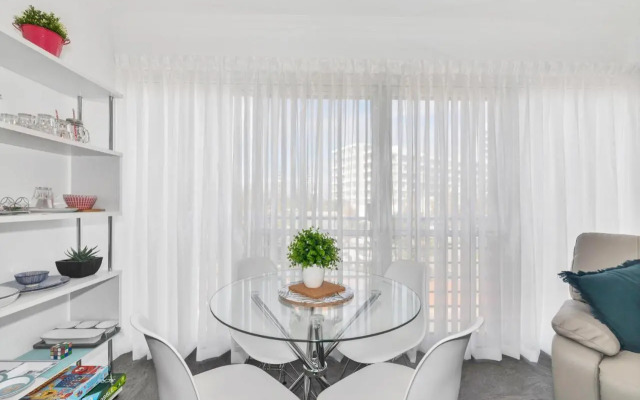 Studio 11 Mandurah Marina