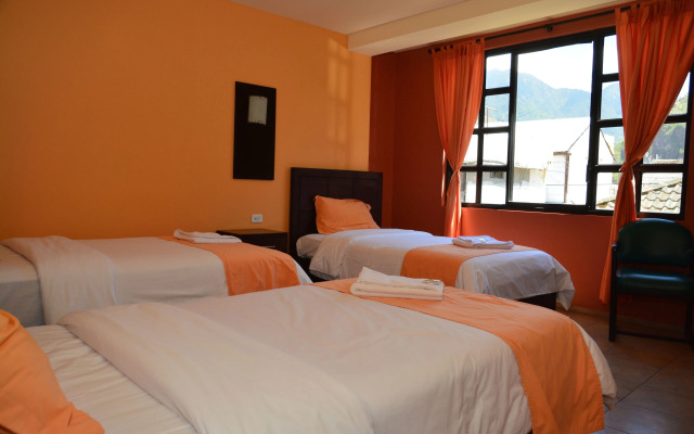 Hotel La Chimenea Casa De Piedad