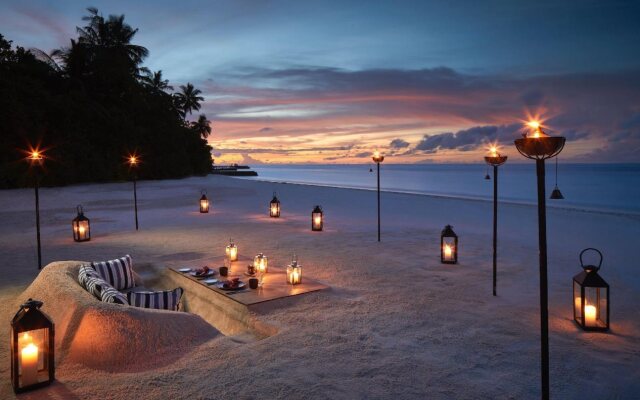 Raffles Maldives Meradhoo Resort