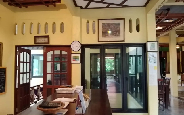 Luang Chumni Village