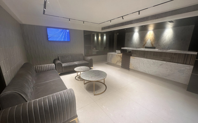 The International by Tunga