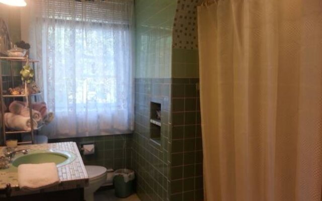 Auberge Bonne Nuit-Bonjour Bed & Breakfast