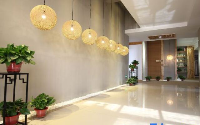 Jiangdu Rui Park Home Business Hotel