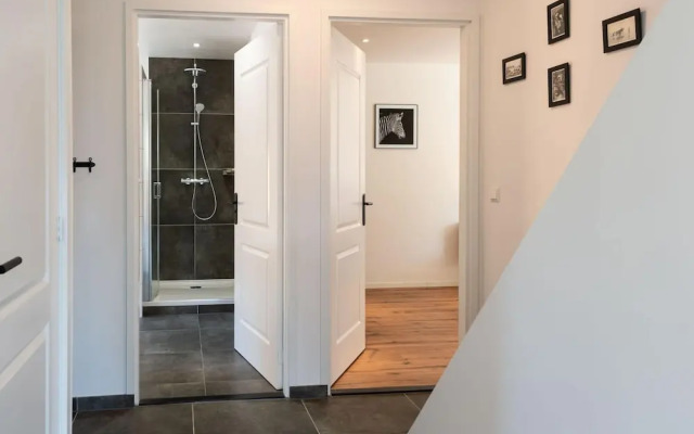 Detached new 10-person Villa in Holiday Park