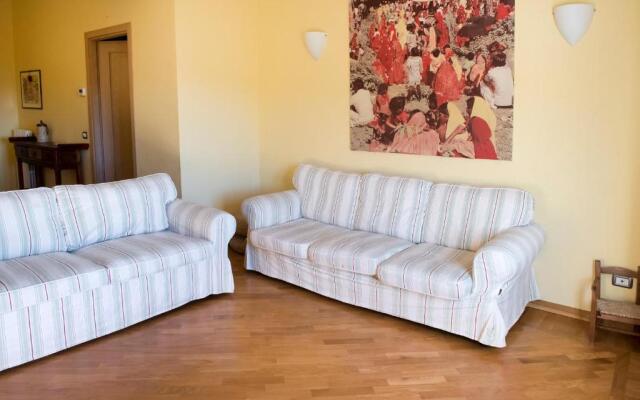S34 - Sirolo, Quadrilocale in Centro Arredato Con Gusto
