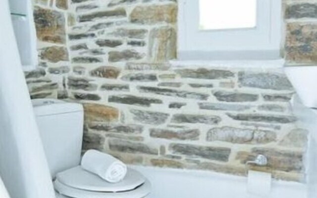 Cozy 2-bedroom House in Tinos