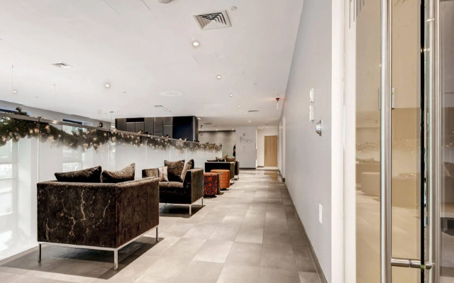 Global Luxury Suites at The Theatre District