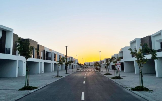 RH- 2BR with Sofa Bed Marabella Villa in RAK, near Intercontinental Resort