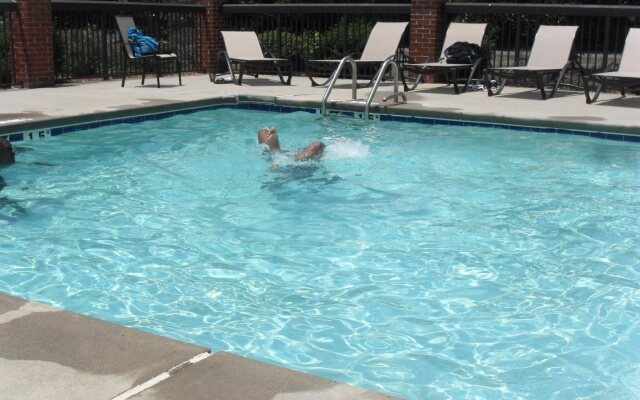 Holiday Inn Express Hotel & Suites Reidsville