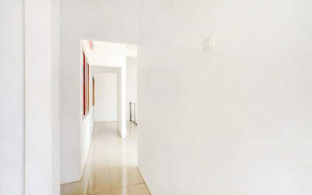 Super OYO 3702 Homestay Bougenville Syariah