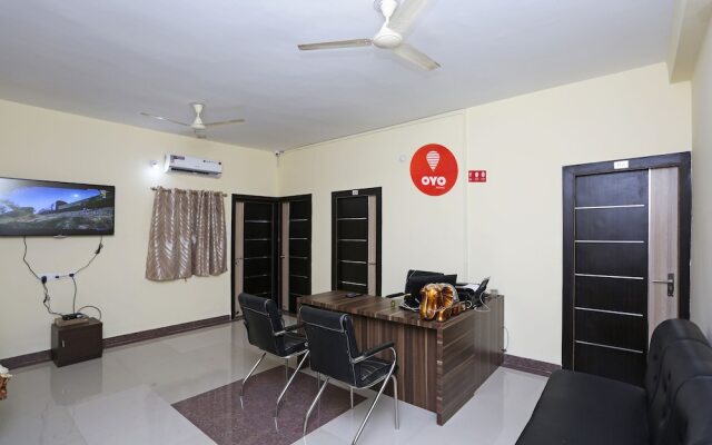 OYO 8858 The Corpz Inn