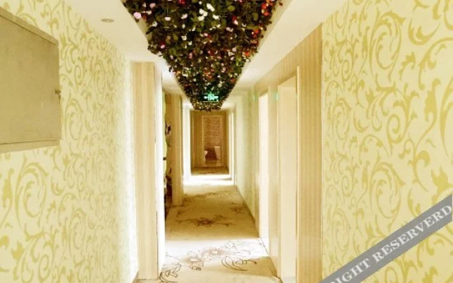 Yicheng Chain Hotel Feicheng Bus Station