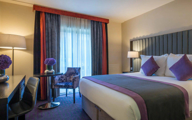 The Trinity City Hotel