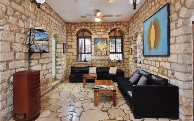 hotelImage