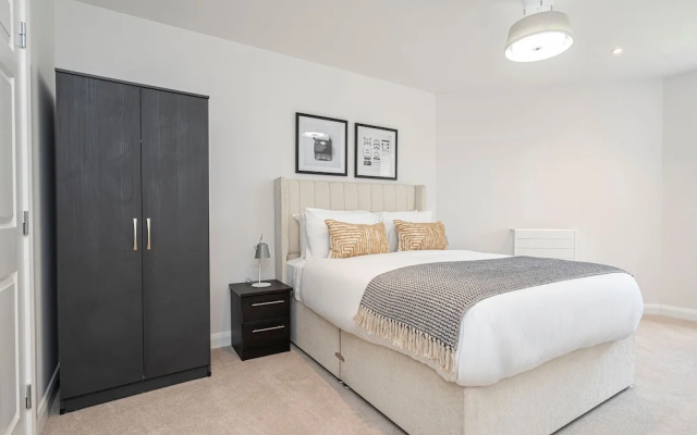 Velvet Morning Light For Guests Aged 65s