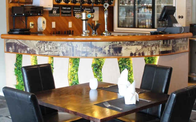 Picton Beachcomber Inn
