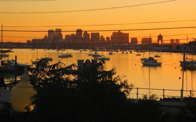 The Inn at Crystal Cove on Boston Harbor