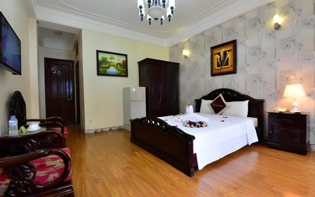 Little Diamond Hotel