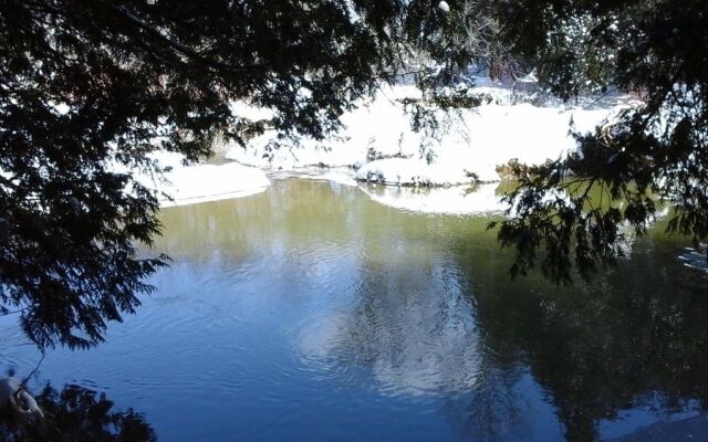 Riverwood Bed & Breakfast