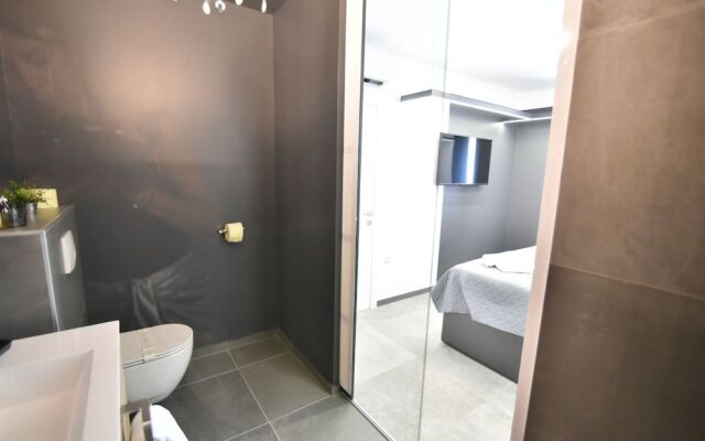 Mono Apartments & Rooms