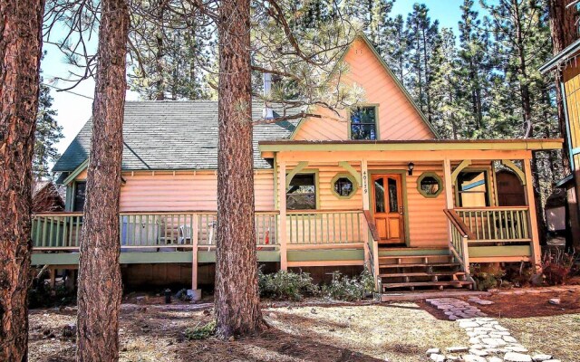 Kelley's Kabin 290 by RedAwning