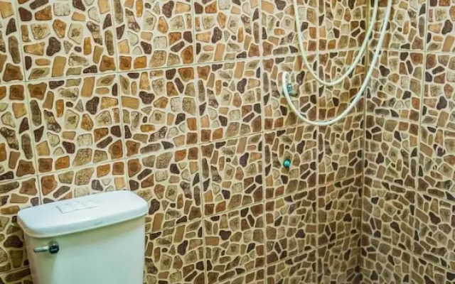 Roomquest Amphawa Vaylasamran Floating Market