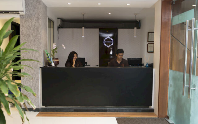 Beehive Nalahiya Hotel