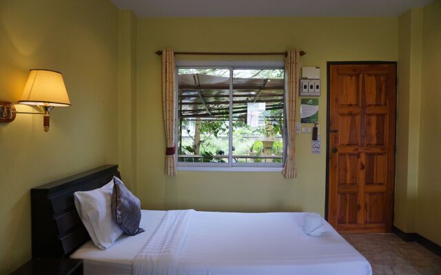 Phoemphoon 2 Hotel