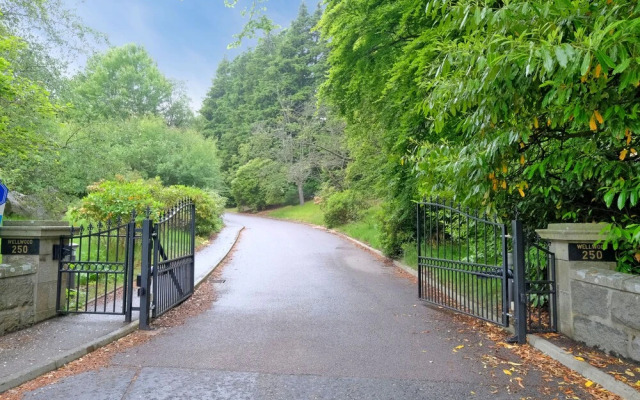 Stunning Family Home in Cults, Aberdeen