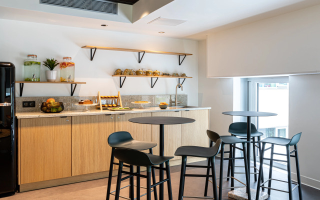 Best Western M-Treize Paris Asnieres