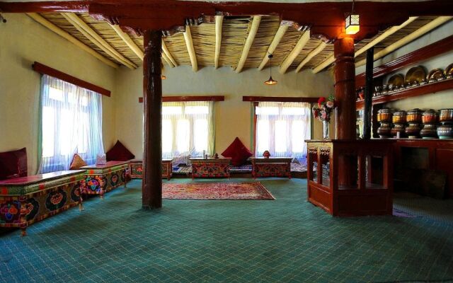 TIH Chomal Huts