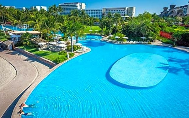 AC, Suites at The Grand Mayan - Vidanta in Acapulco