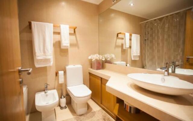 LovelyStay - Ericeira Beach Apartment with Sea View