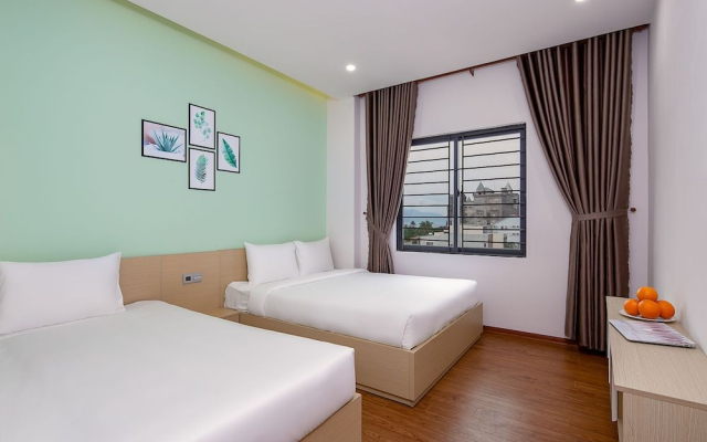 Fan House Hostel