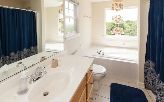 Atlantic Sunrise - 9 Br Home