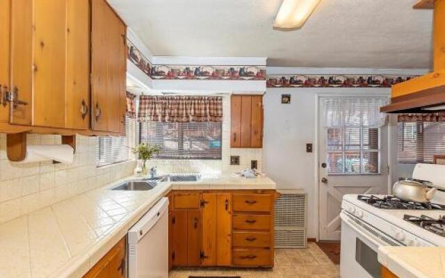 048 100 Acre Woods Home