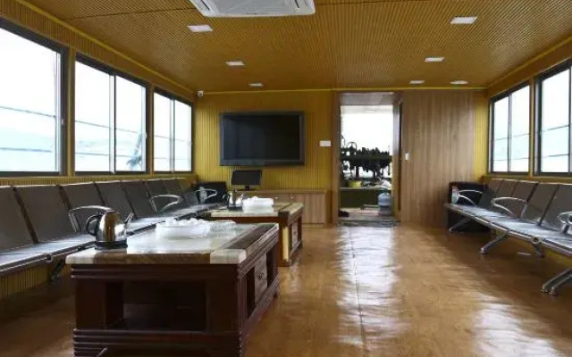 Rencai Hotel (Nan'ao)