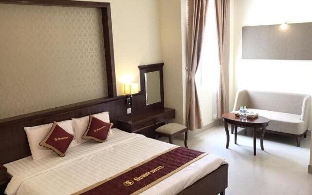 Sunny Hotel