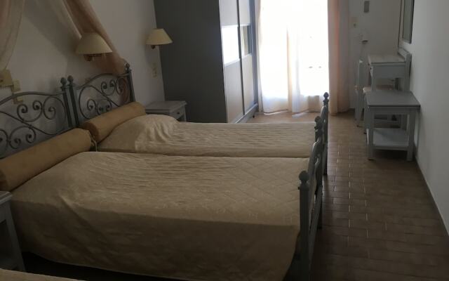 Avra Hotel