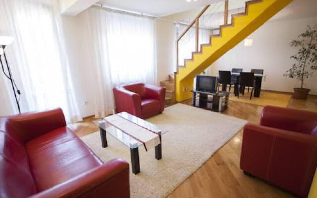 Apartments Grey, Violet i Dream