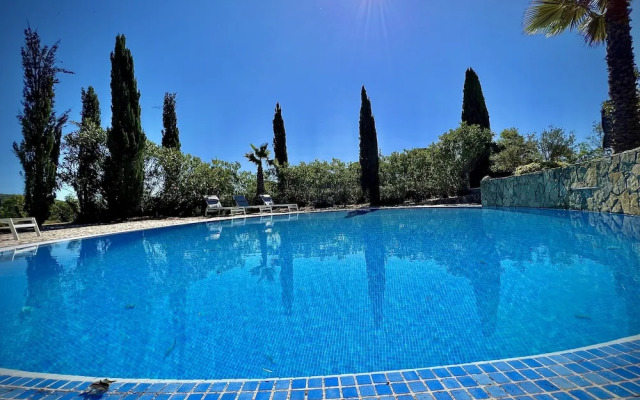 Quarteira Premium Villa by Homing