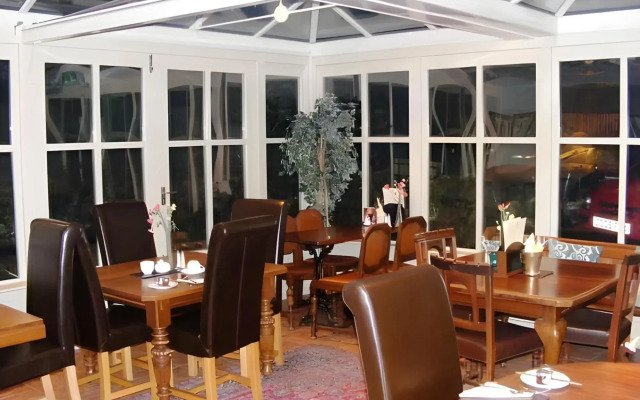 The Manifold Inn