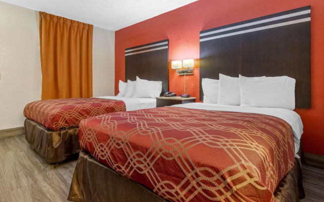 Econo Lodge Fort Jackson
