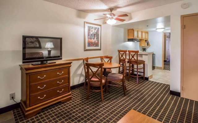 Staybridge Suites Orlando Royale Parc Suites by IHG