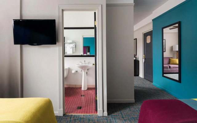 City Suites Hotel